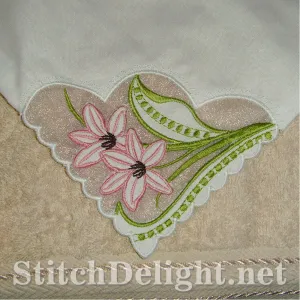 AE063 Shadow Applique Corners