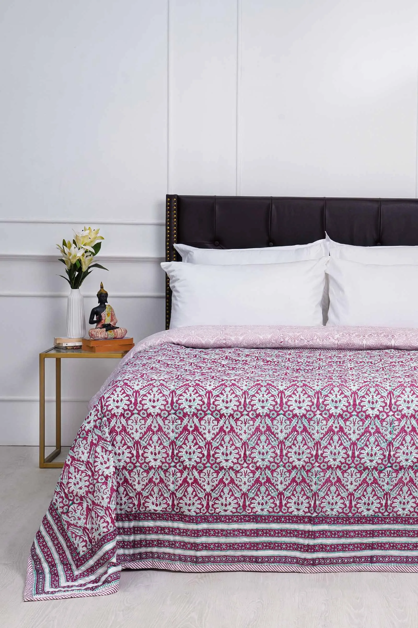 Eshika Jaal Red Cotton Muslin Quilt