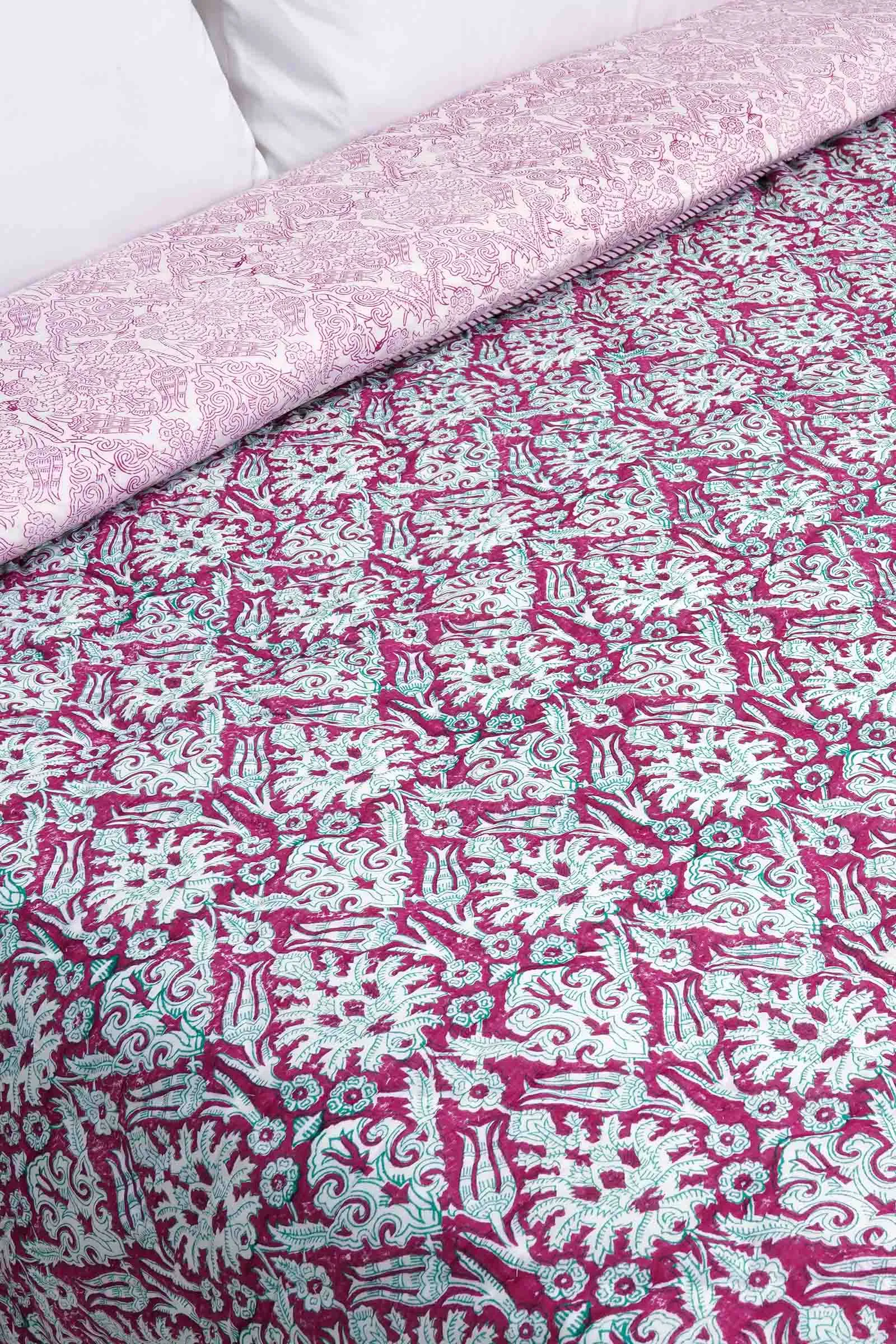 Eshika Jaal Red Cotton Muslin Quilt