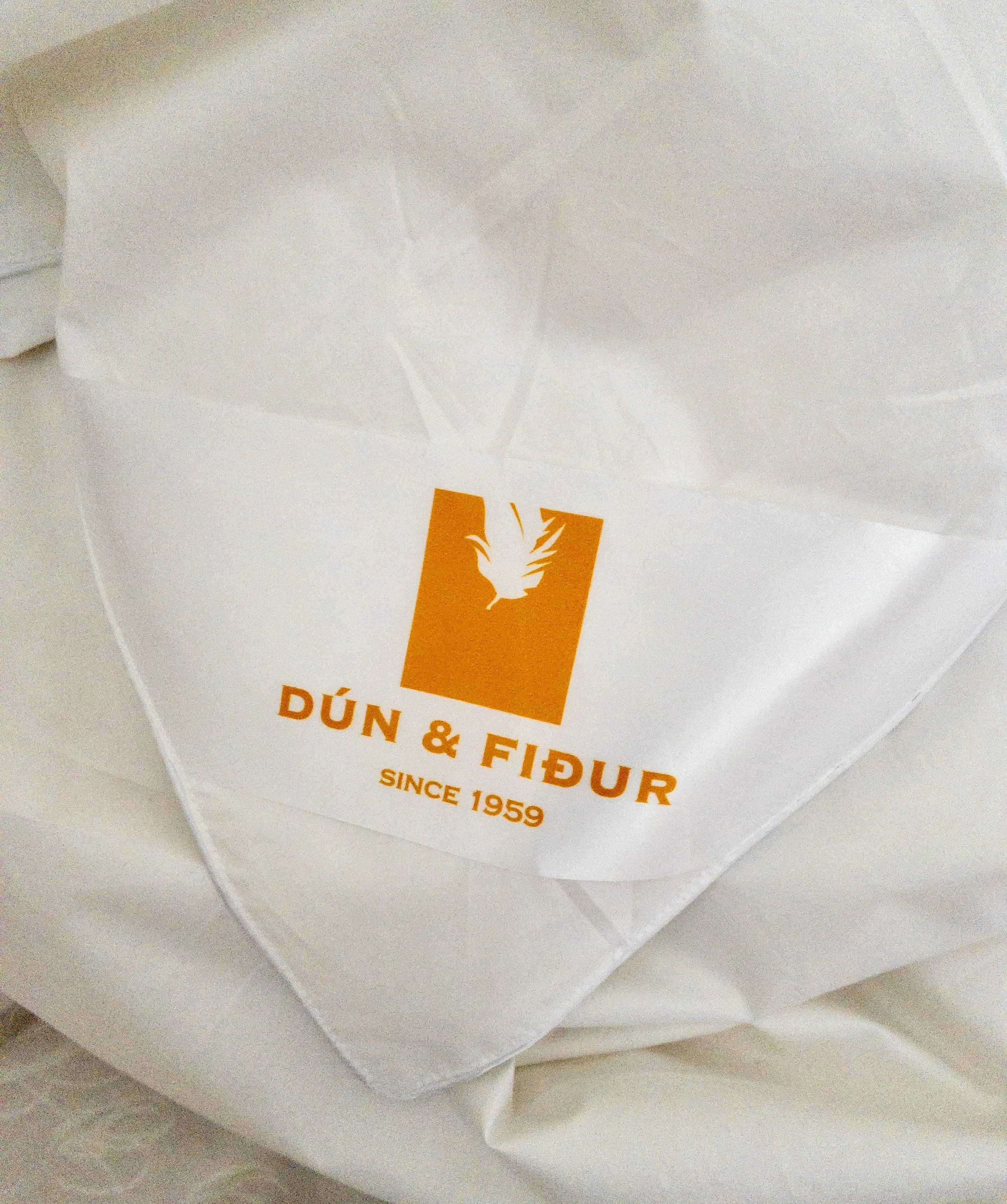 Icelandic Eiderdown Duvet - Light Single Extra Long