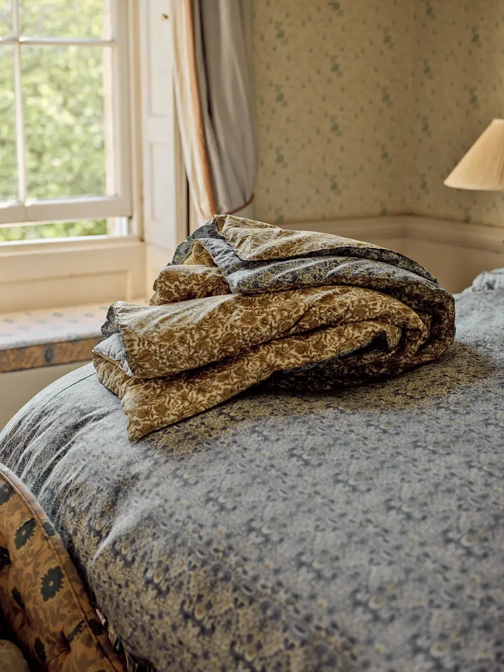 LODDEN CHINA BLUE & SAMBOURNE YELLOW Liberty Reversible Heirloom Quilt