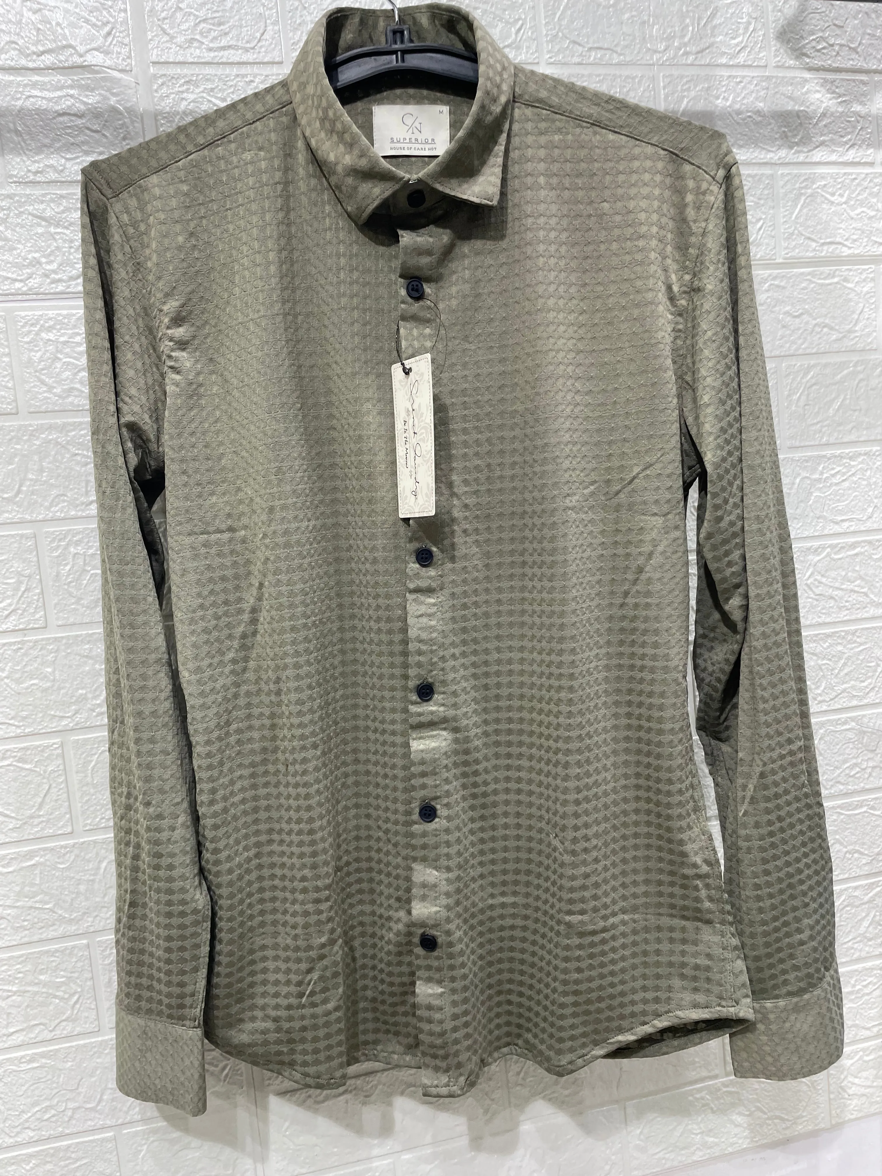 Patterned lycra shirt