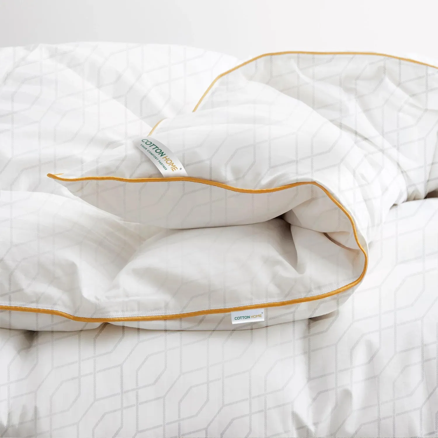 Premium Cotton Jacquard Royal Angler King Duvet White with Loom Pattern 220x240cm