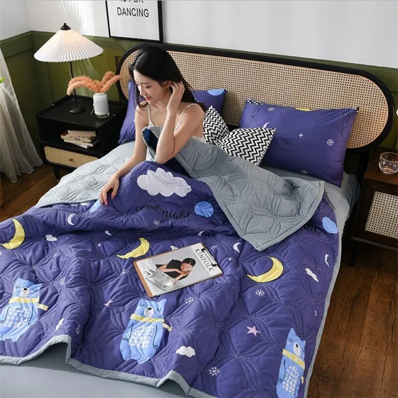 Thin Quilted Blanket for Summer Bedding
