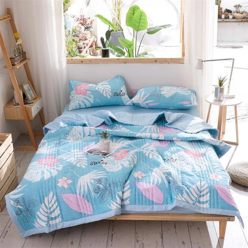 Thin Quilted Blanket for Summer Bedding