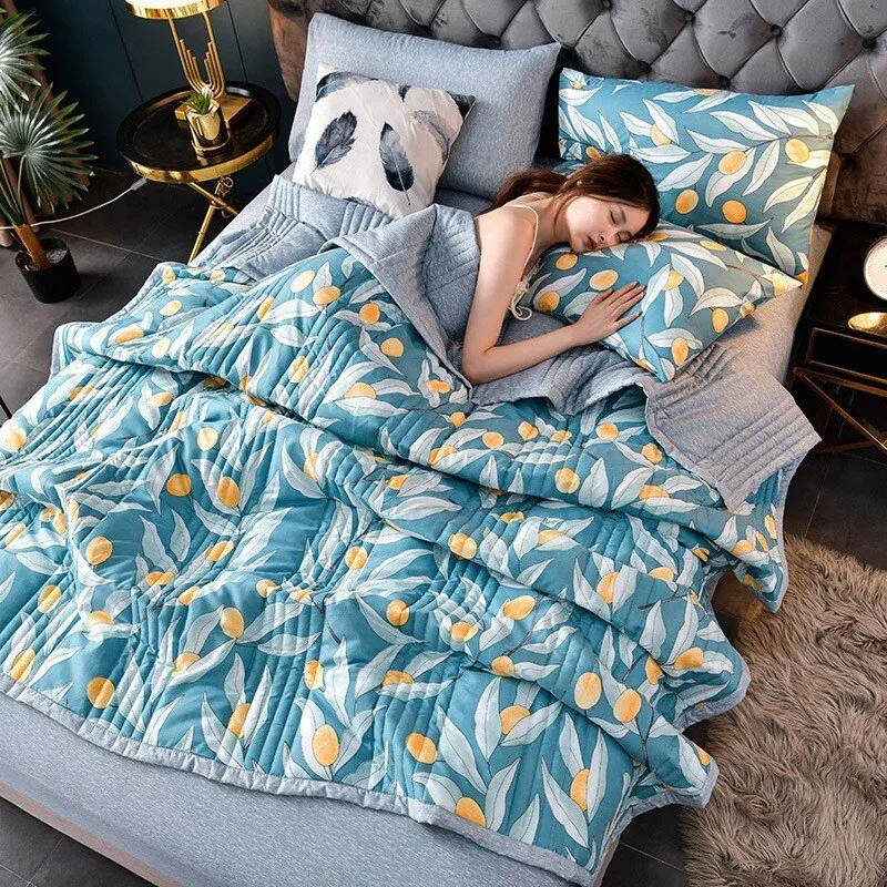 Thin Quilted Blanket for Summer Bedding